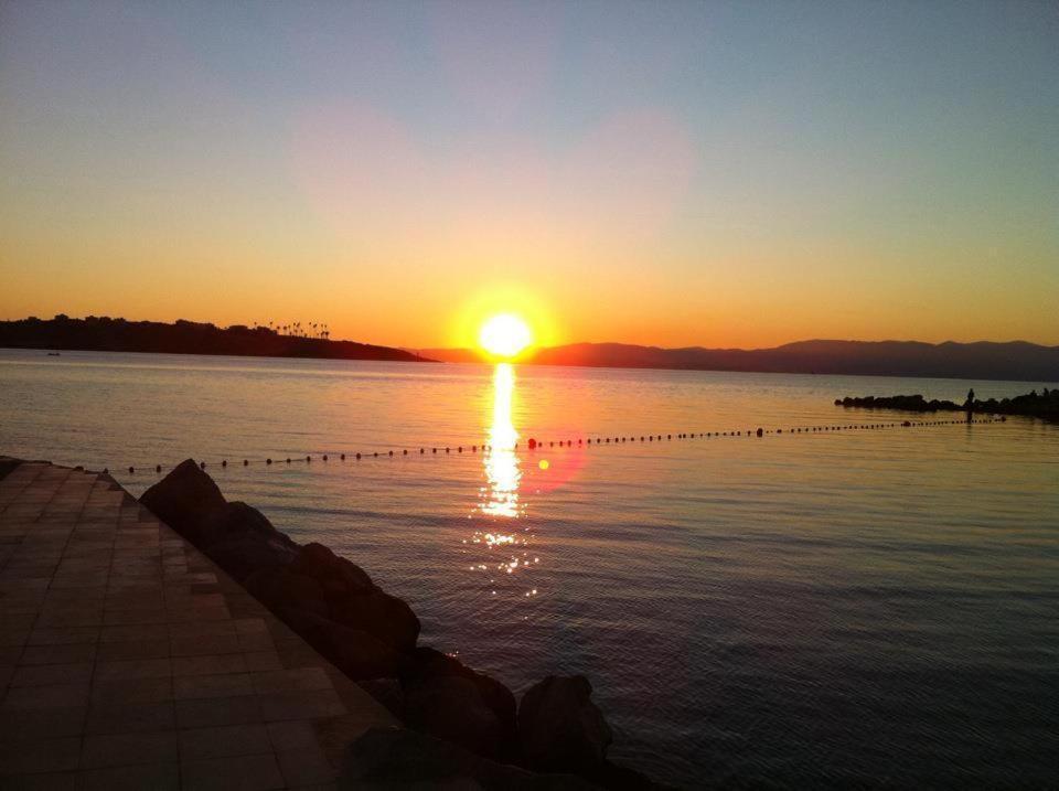 Pasifik Hotel Çeşme エクステリア 写真