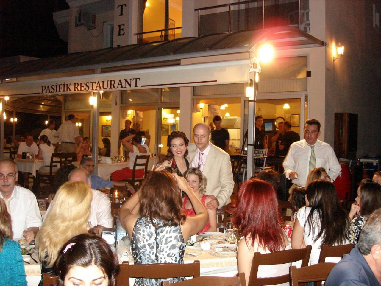 Pasifik Hotel Çeşme エクステリア 写真