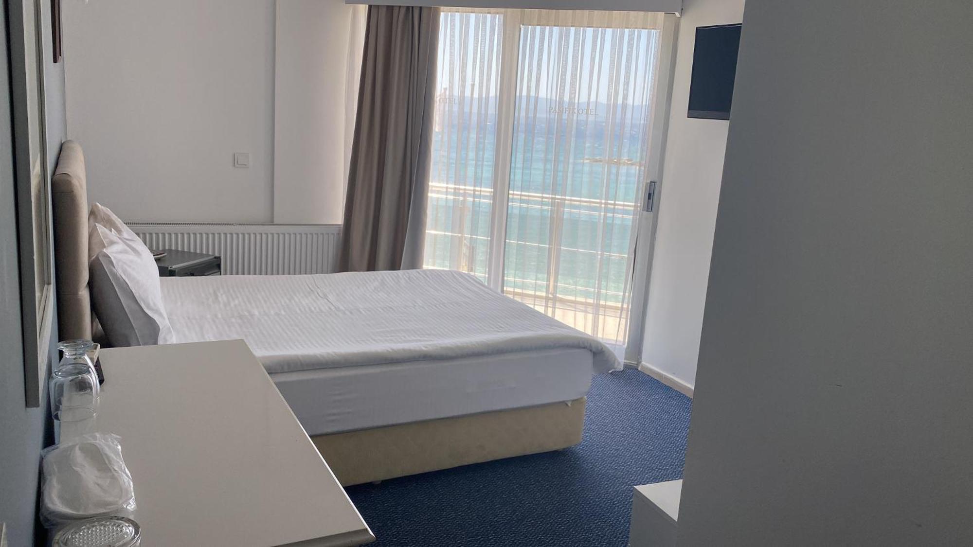 Pasifik Hotel Çeşme エクステリア 写真