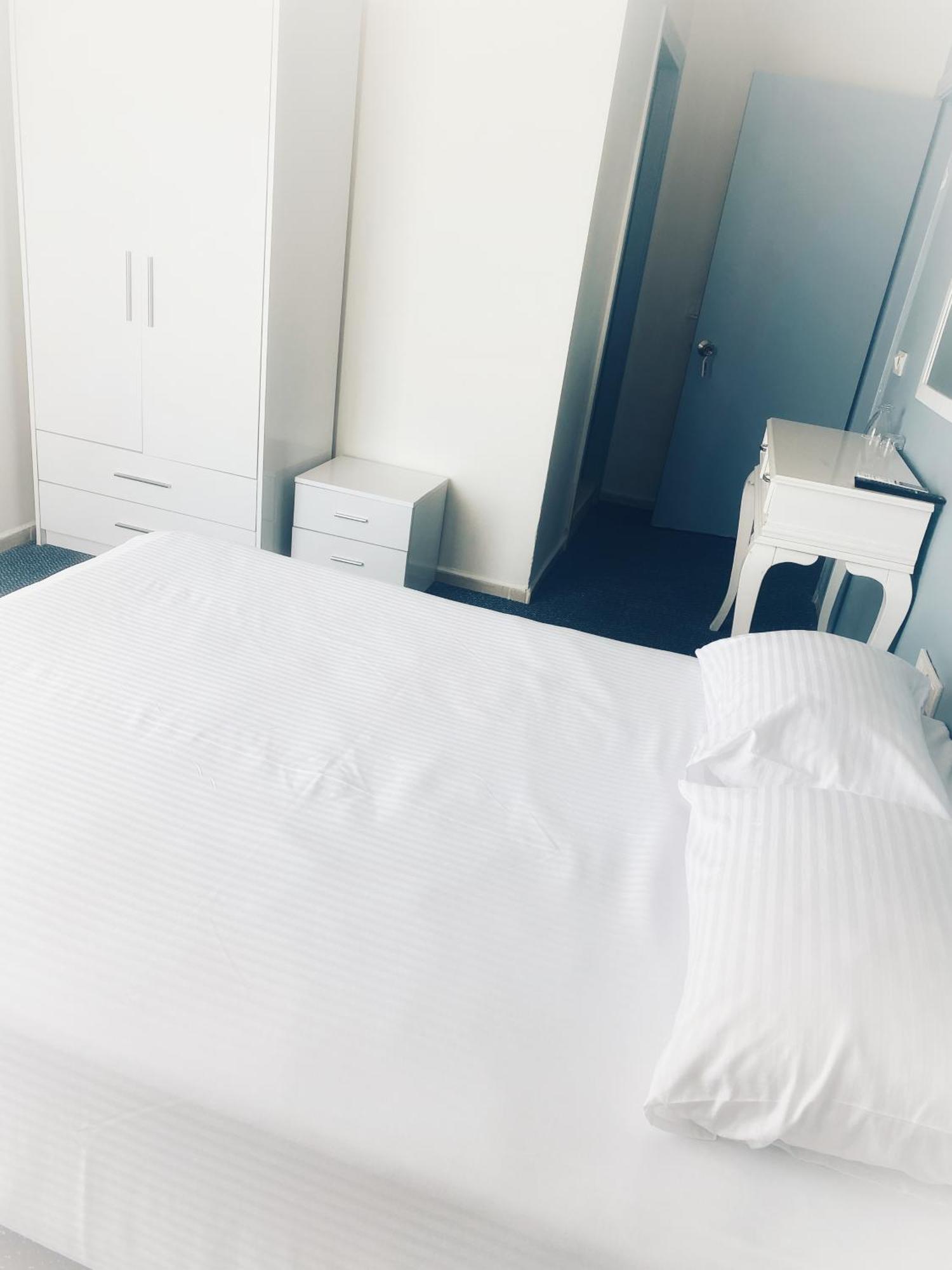 Pasifik Hotel Çeşme エクステリア 写真