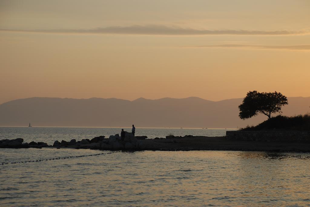 Pasifik Hotel Çeşme エクステリア 写真